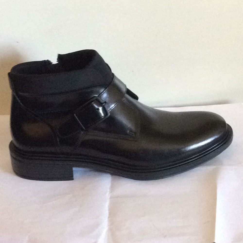 New Kenneth Cole boots